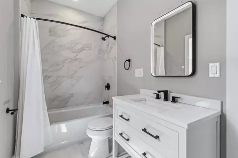 Bath - 16 Hillside St #1, Maynard, MA 01754 photo 3 of 5