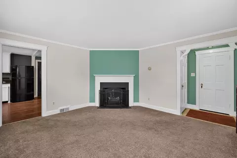 Living - 414 Archer St, Fall River, MA 02720 photo 1 of 4