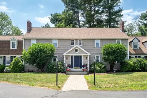 16 Camelot Ct #16, Stoughton, MA 02072