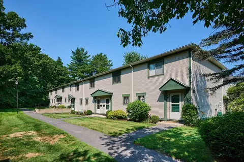 170 E Hadley Rd #65, Amherst, MA 01002