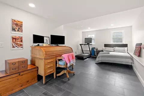 Bedroom - 59 Riverview Ave, Danvers, MA 01923 photo 4 of 5
