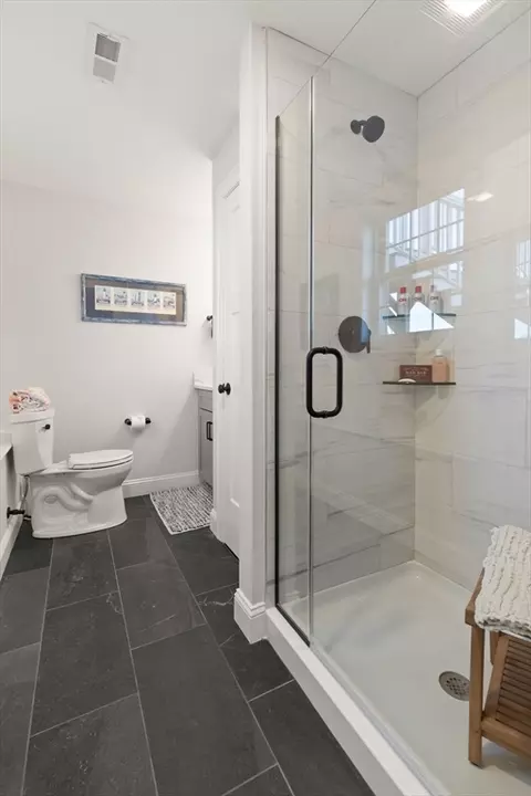 Bath - 59 Riverview Ave, Danvers, MA 01923 photo 5 of 5