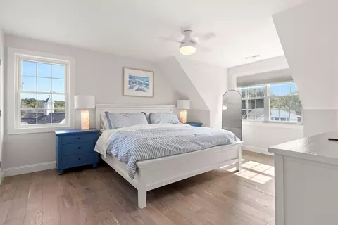 Bedroom - 59 Riverview Ave, Danvers, MA 01923 photo 2 of 5
