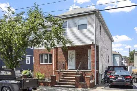 26 Shirley St, Everett, MA 02149 photo 2