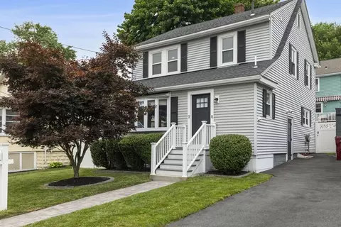 7 Harvard St, Melrose, MA 02176