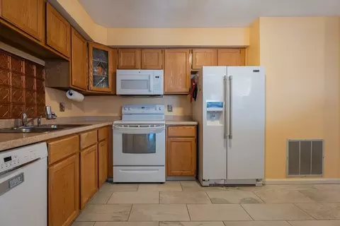 Kitchen - 703 Brookhaven Ln #703, Woonsocket, RI 02895 photo 2 of 2