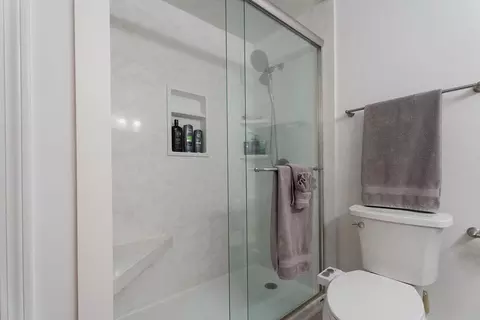 Bath - 703 Brookhaven Ln #703, Woonsocket, RI 02895 photo 4 of 4