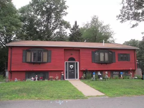 150 Carver St, Tewksbury, MA 01876
