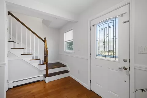 Entry Way - 16 Elm St, Reading, MA 01867 photo 3 of 4