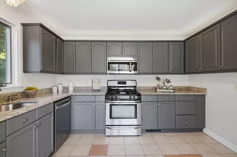 Kitchen - 16 Elm St, Reading, MA 01867 photo 5 of 5