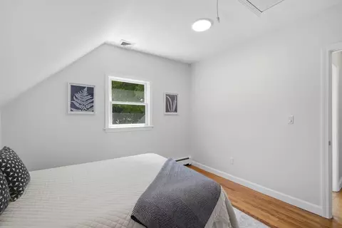 Bedroom - 16 Elm St, Reading, MA 01867 photo 5 of 7