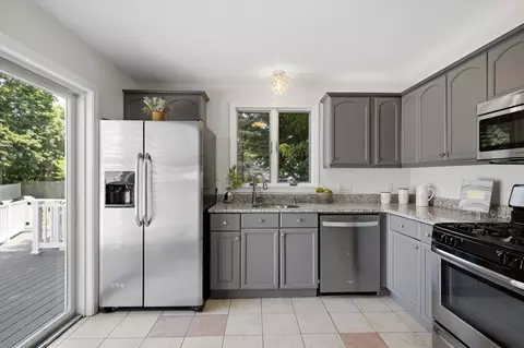 Kitchen - 16 Elm St, Reading, MA 01867 photo 2 of 5