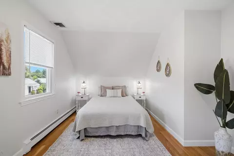Bedroom - 16 Elm St, Reading, MA 01867 photo 1 of 7