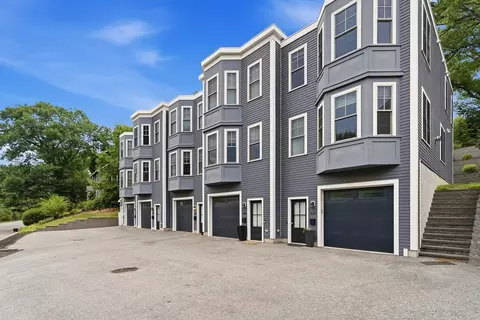 577 Baker St #581, West Roxbury, MA 02132