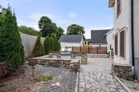 Exterior - 73 Main St, Hull, MA 02045 photo 7 of 10