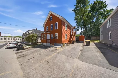 13 Hilton St, Framingham, MA 01702