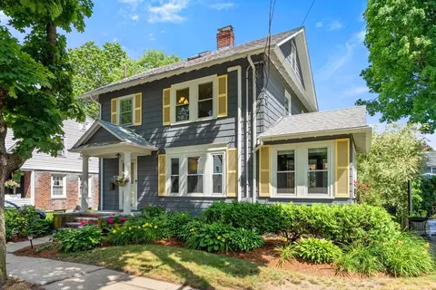 12 Rustic Rd, West Roxbury, MA 02132