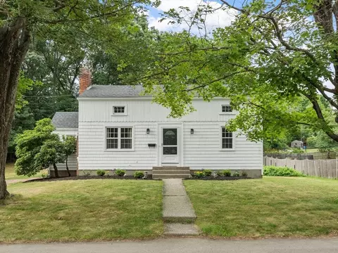 108 Kings Grant Rd, Marlborough, MA 01752