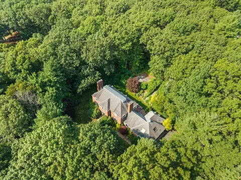 11 Fox Run Rd, Dover, MA 02030 photo 3