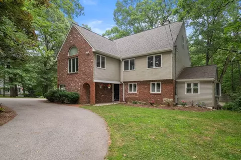 Exterior - 298 Marked Tree Rd, Needham, MA 02492 photo 8 of 8