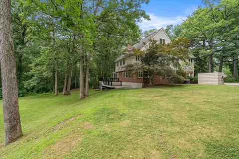 Exterior - 298 Marked Tree Rd, Needham, MA 02492 photo 4 of 8