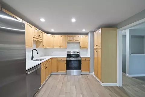 709 County Rd, Bourne, MA 02559 photo 3