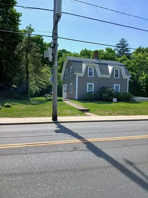 210 Court St, Plymouth, MA 02360