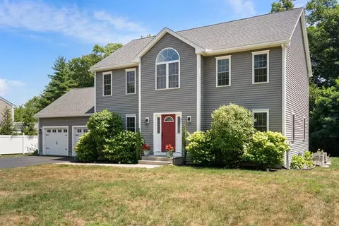 Exterior - 31 Brookside Dr, Douglas, MA 01516 photo 9 of 9