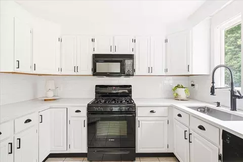 252 Gorwin Dr, Hanson, MA 02341 photo 16
