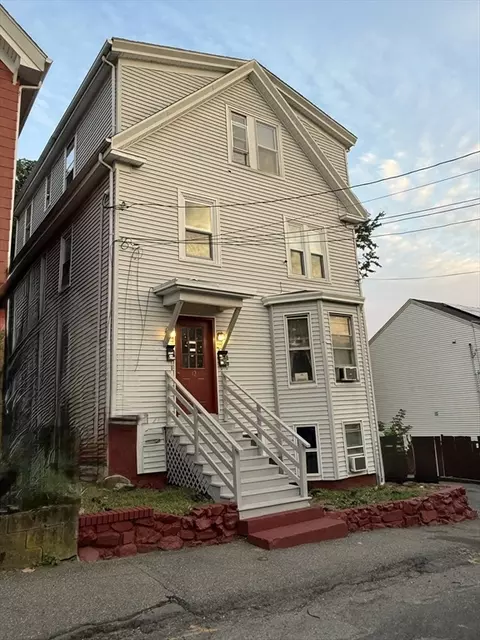 12 Linwood Pl, Lynn, MA 01905