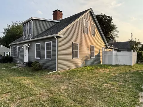 15 Quincy St, Brockton, MA 02302