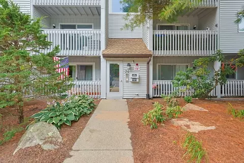2403 Franklin Crossing Rd #24-03, Franklin, MA 02038
