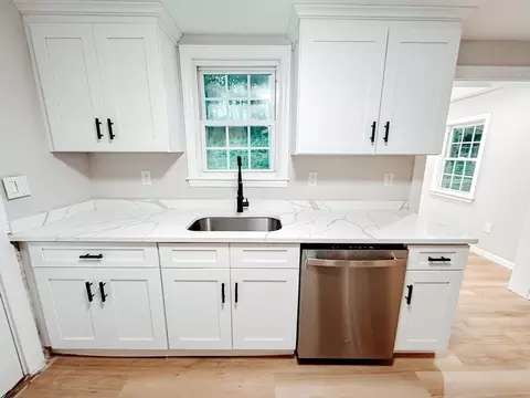 21 Bridge St, Beverly, MA 01915 photo 4