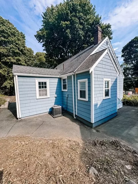 21 Bridge St, Beverly, MA 01915 photo 27