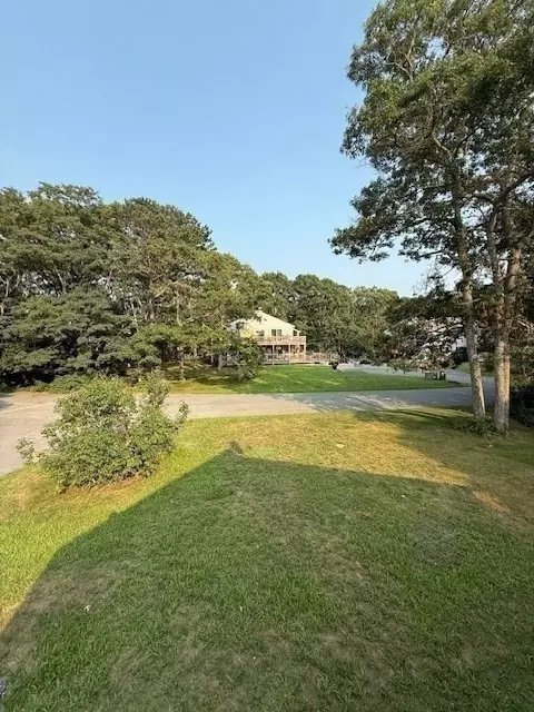 Exterior - 35 Ashumet Rd #4D, Mashpee, MA 02649 photo 4 of 9