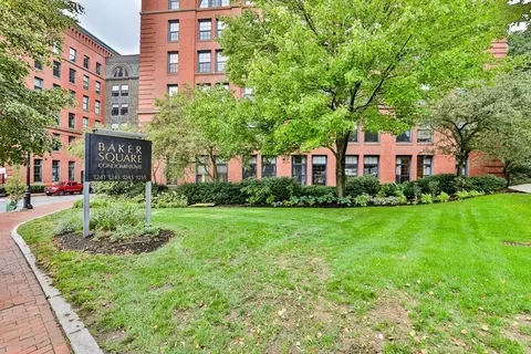 1243 Adams #207, Boston, MA 02124