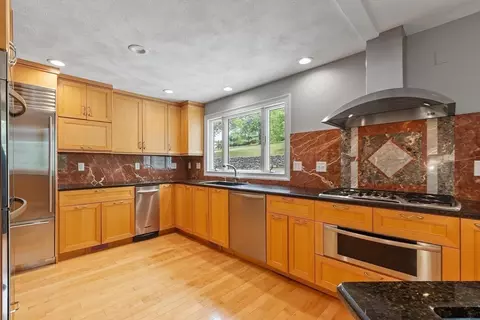 60 Murphy, Hudson, MA 01749 photo 12