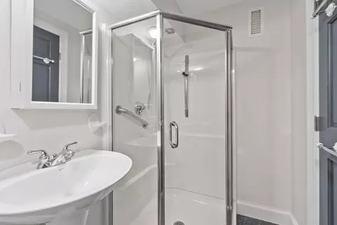 60 Murphy, Hudson, MA 01749 photo 11