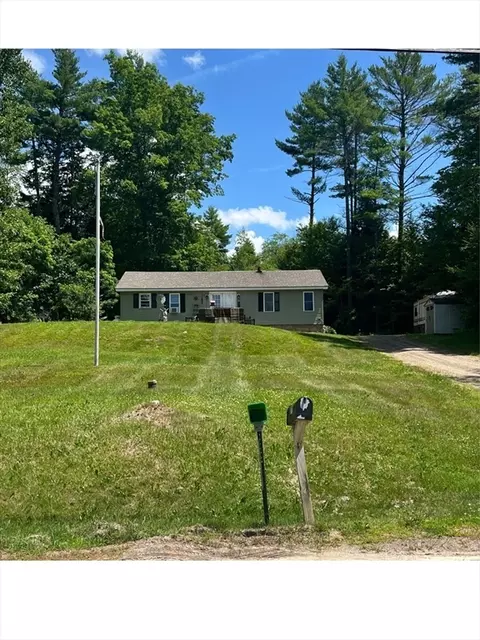 79 W Lake Rd, Fitzwilliam, NH 03447