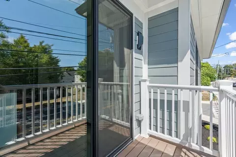 Exterior - 260 Elm St, Everett, MA 02149 photo 6 of 6