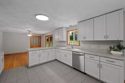 Kitchen - 75 Allen Rd, Brookfield, MA 01506 photo 3 of 4
