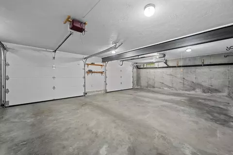 Exterior - 75 Allen Rd, Brookfield, MA 01506 photo 7 of 11