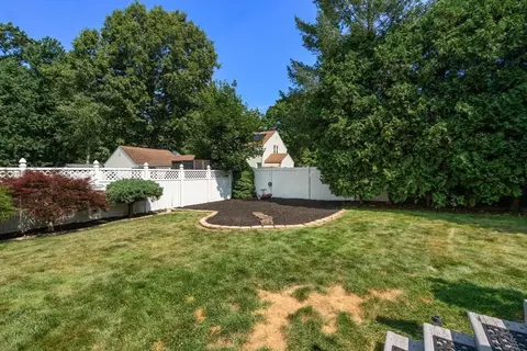 44 Fallston St, Springfield, MA 01119 photo 38