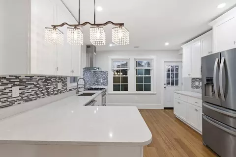 318 Concord Ave #2, Cambridge, MA 02138