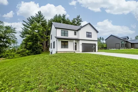 11 Woodland Ln, Belchertown, MA 01007