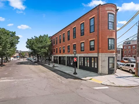 157-165 Winnisimmet St #3C, Chelsea, MA 02150
