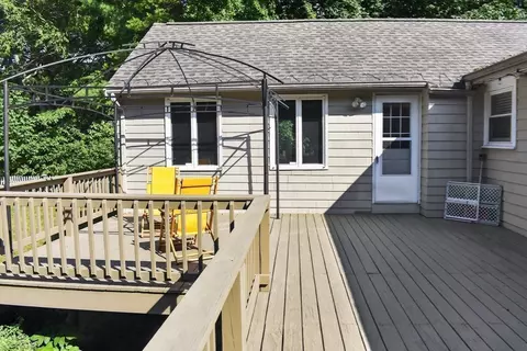 Exterior - 223 Robert Rd, Dedham, MA 02026 photo 3 of 4