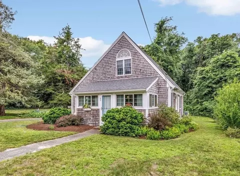 45 Ploughed Neck Rd, Sandwich, MA 02537