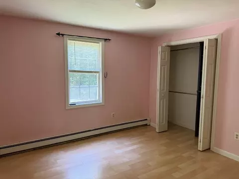 Bedroom - 94 Whitins Rd, Sutton, MA 01590 photo 3 of 4