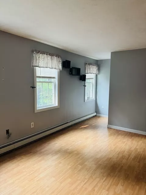 Living - 94 Whitins Rd, Sutton, MA 01590 photo 6 of 7
